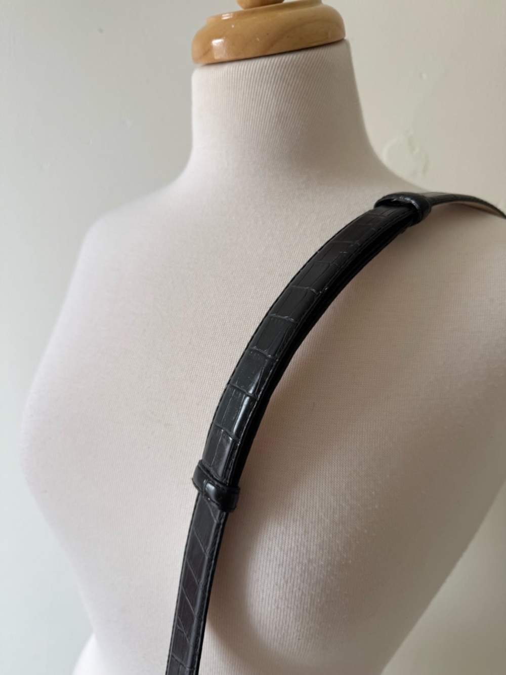 Vintage Black Leather Slide Belt | Croc Texture Minimal Silver Buckle - Picture 7 of 8